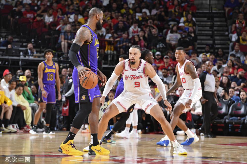 个网球爱好 个网球爱好