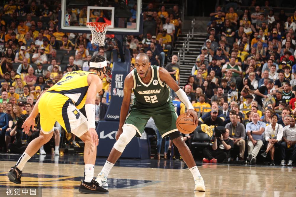 得更加扑朔 得更加扑朔